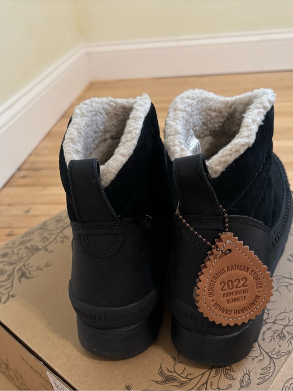 NEW Manitobah Waterproof Pacific Puffer Boots - Women’s 8 - Picture 5 of 6